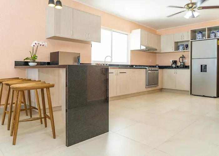 Pousada Ixchel-stunning Views, Right On The Beach! *