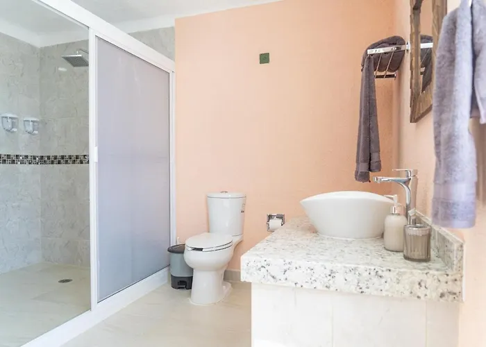 Ixchel-stunning Views, Right On The Beach! *