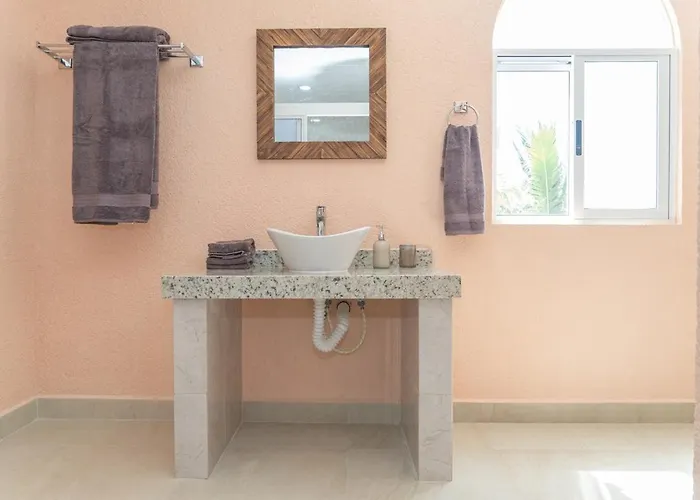 Ixchel-stunning Views, Right On The Beach!